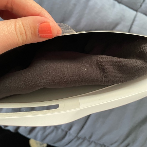 NWT Skims Sculpting Short Mid Thigh - Picture 3 of 5